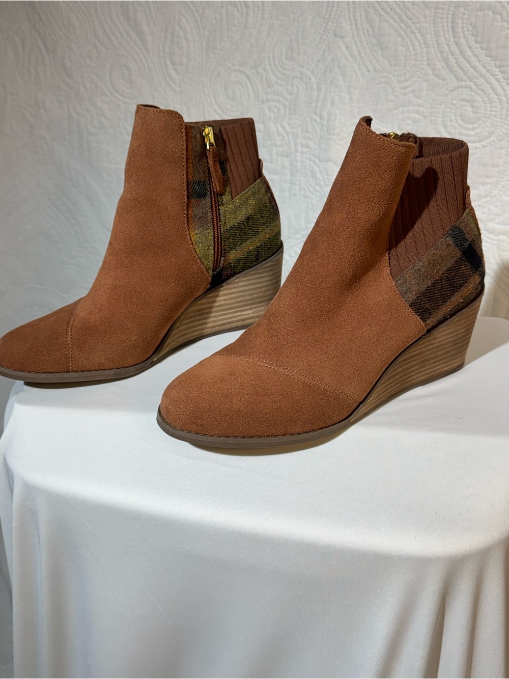 TOMS Sadie Suede & Plaid Wedge Ankle Booties
Size 8.5